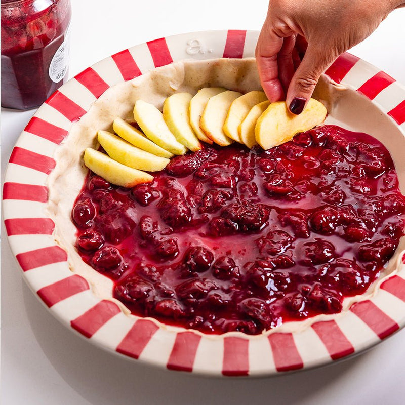 Le plat à tarte, en rouge carmin - Atma Kitchenware