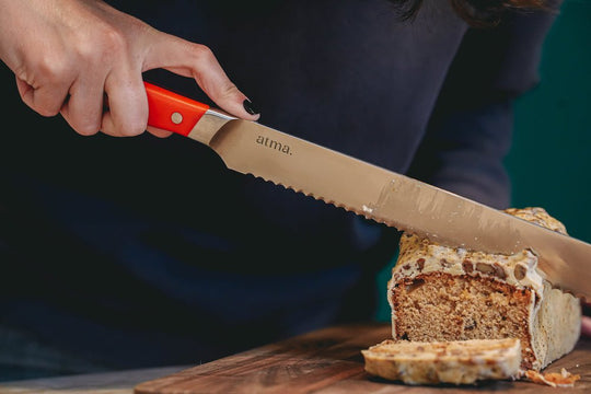 Les 5 types de découpes que vous pouvez réaliser avec un couteau à pain ? - Atma Kitchenware