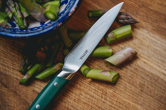 Un bon couteau d'office : pourquoi est-ce si important ? - Atma Kitchenware