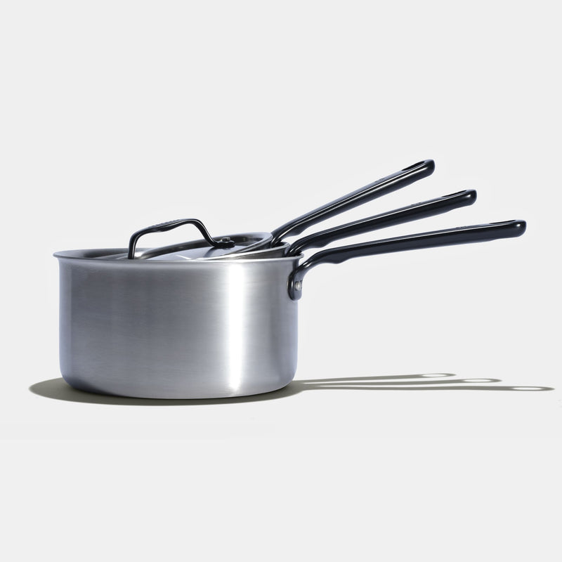 Le trio de casseroles parfaites en inox avec manches noirs - Atma Kitchenware